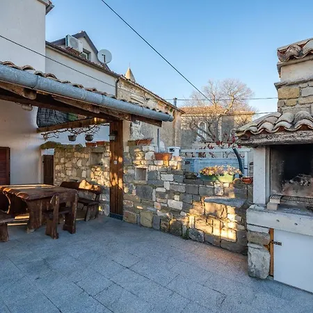 House Santa Terra Holiday home Sovinjak